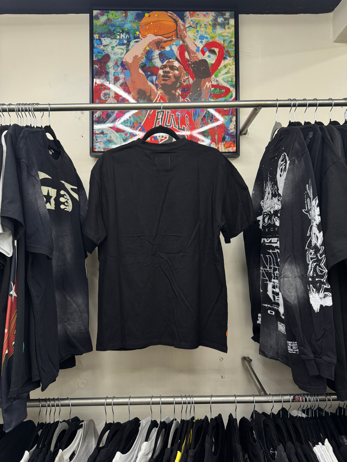 Playera Gallery Dept. Tokyo Paint – Black Edition