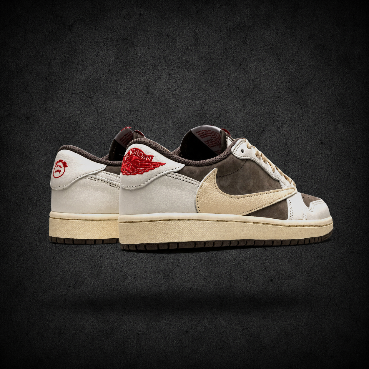 Air Jordan 1 x Travis Scott reverse en moca