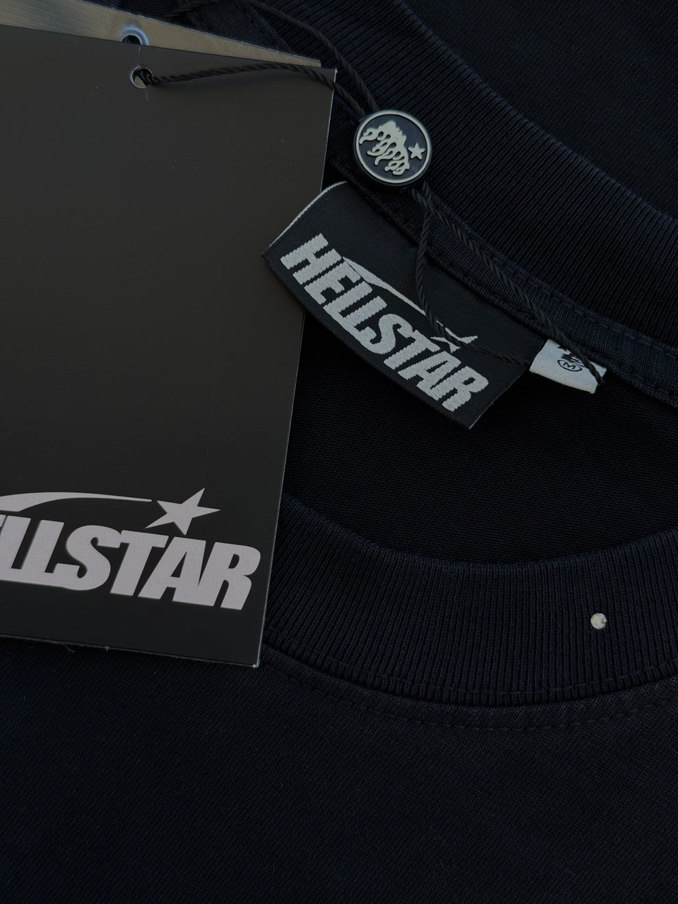 Playera Hellstar Negro Con Rosa y Brillos