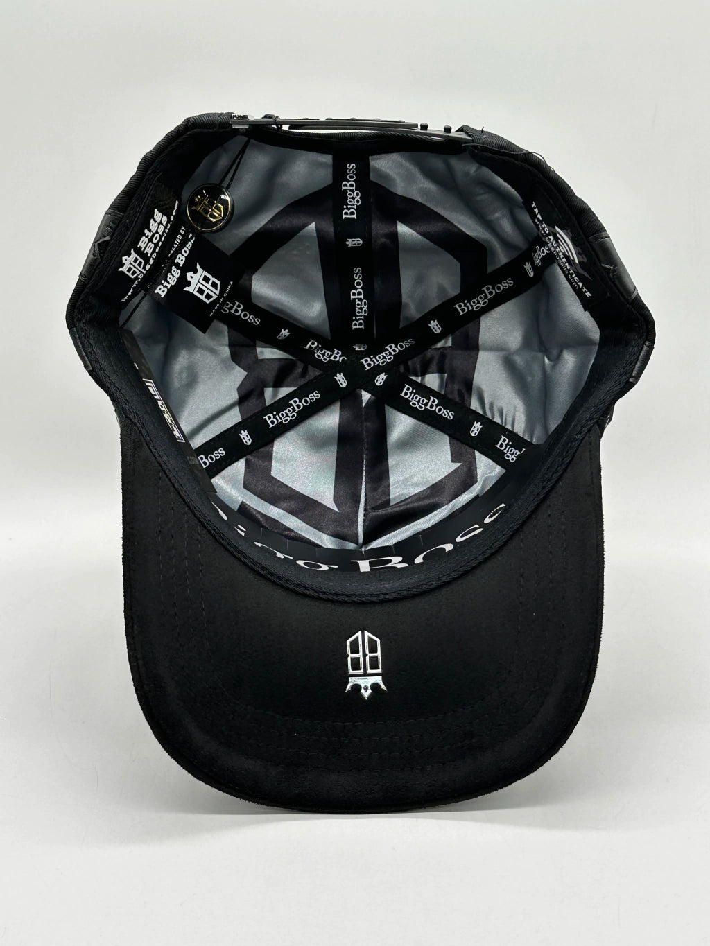 Bigg boss "la bendecido cruz"