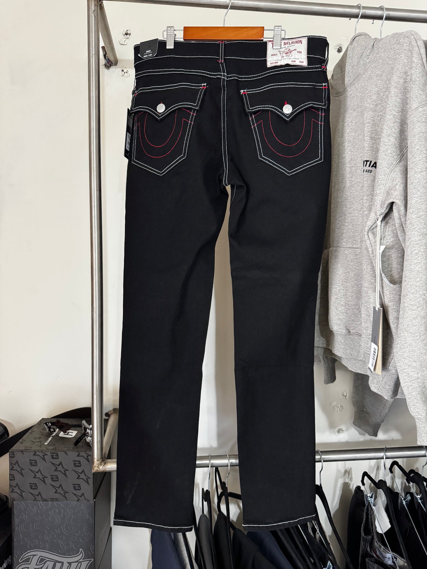 Pantalon True Religión Lineas Blanco con rojo