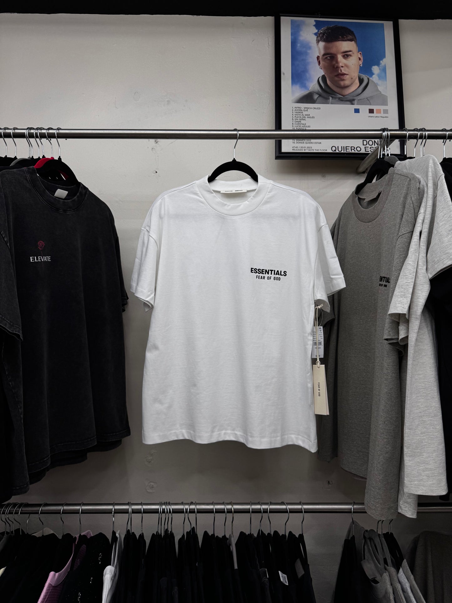 ESSENTIALS SS25