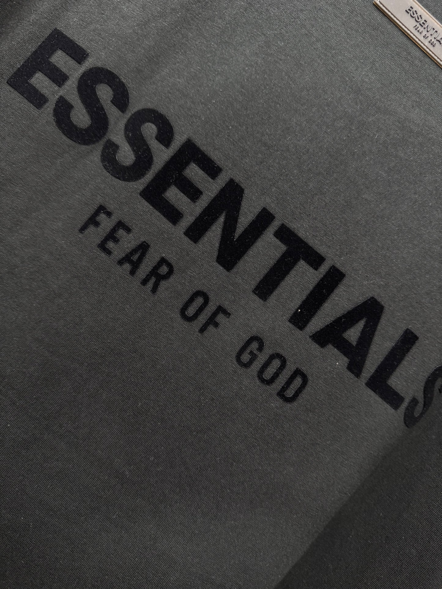 Essentials SS22