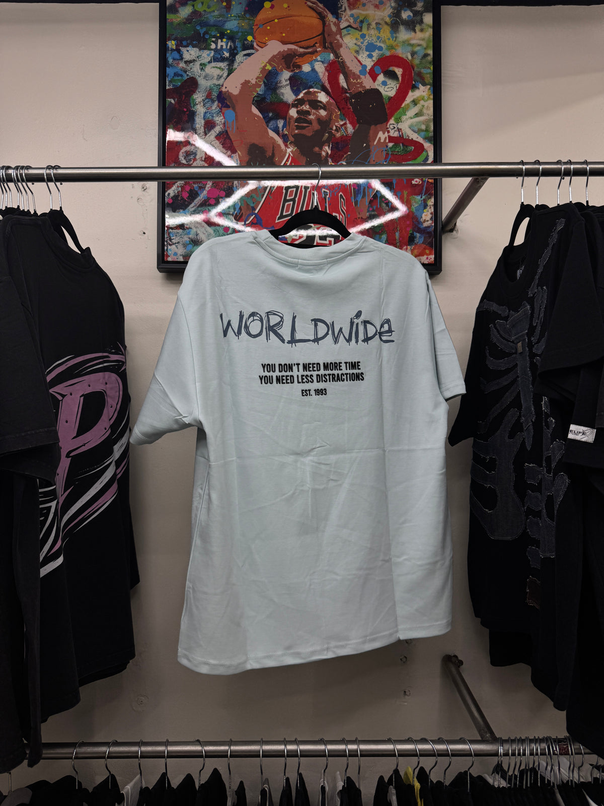 Playera Be Good Miracle – Worldwide No Distractions