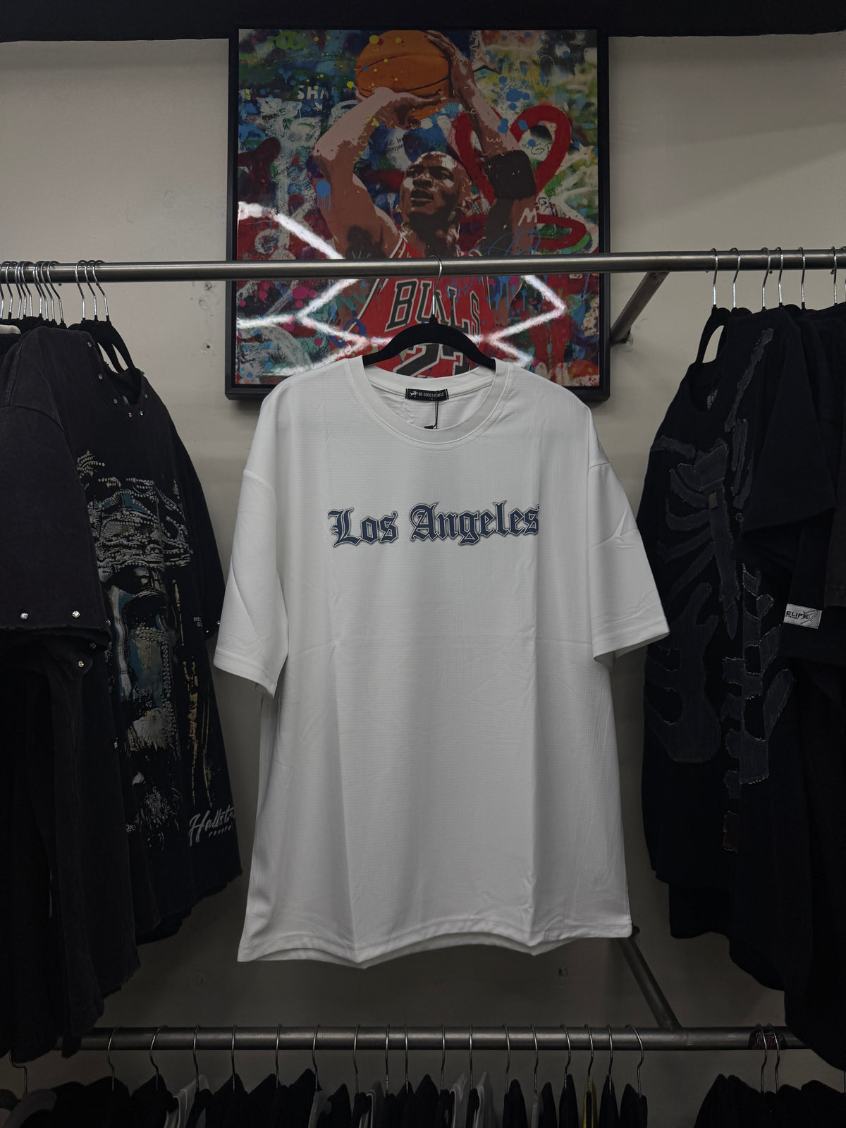 Playera Be Good Miracle Los Angeles Gothic Logo
