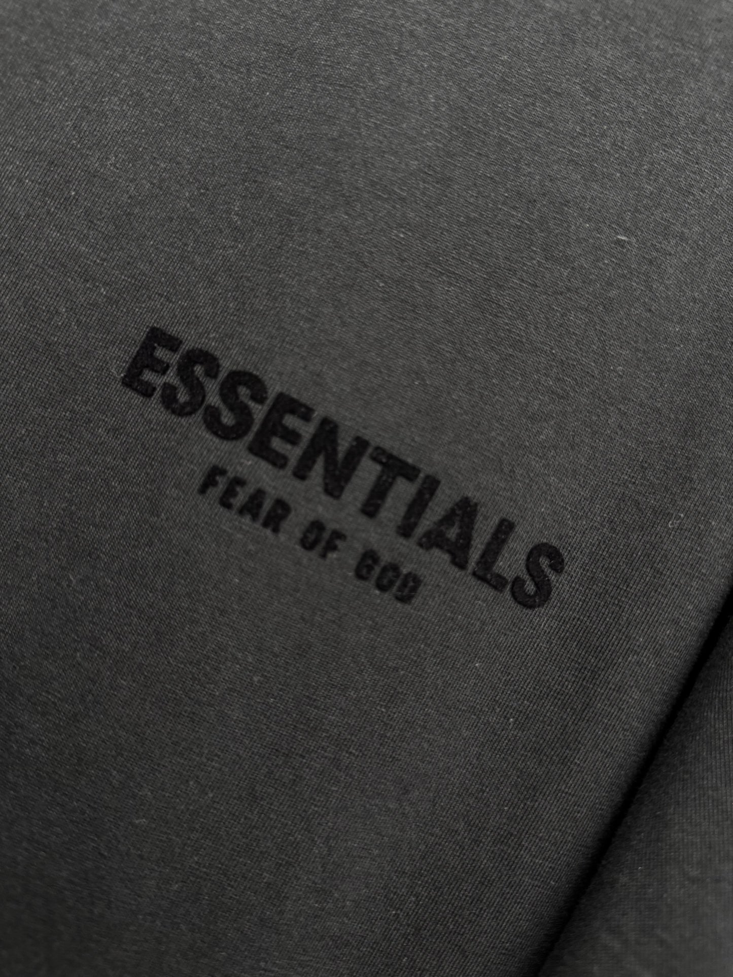 Essentials SS22