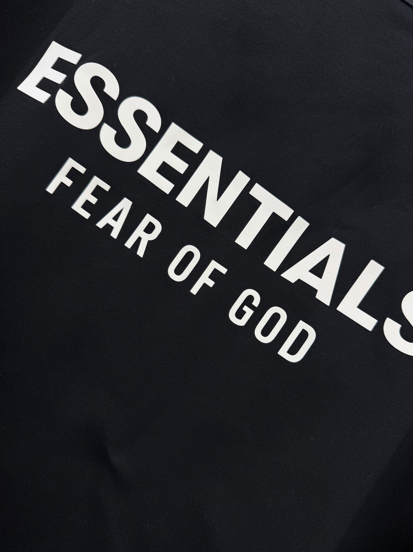 Essentials SS25