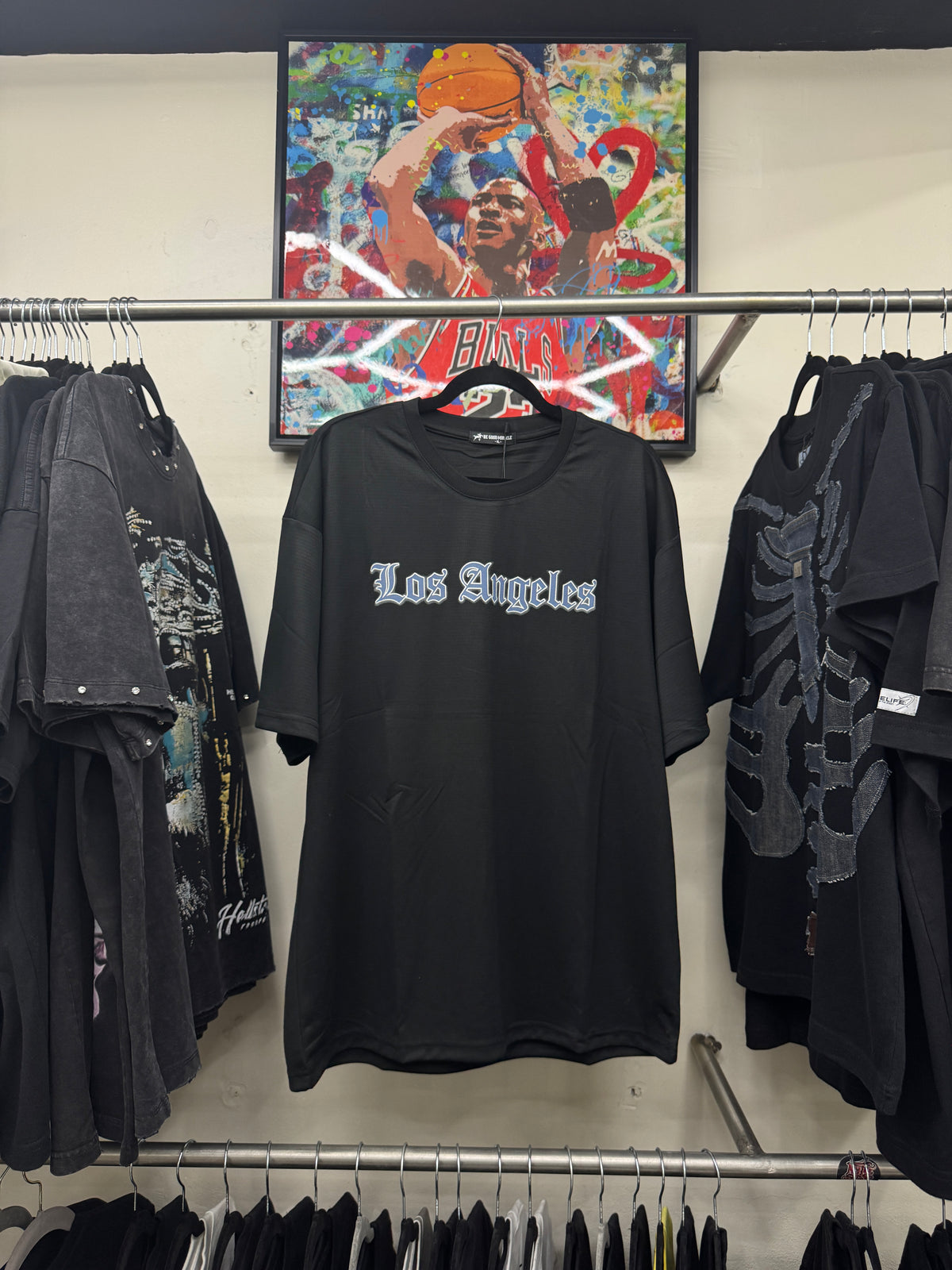Playera Be Good Miracle Los Angeles Gothic Logo