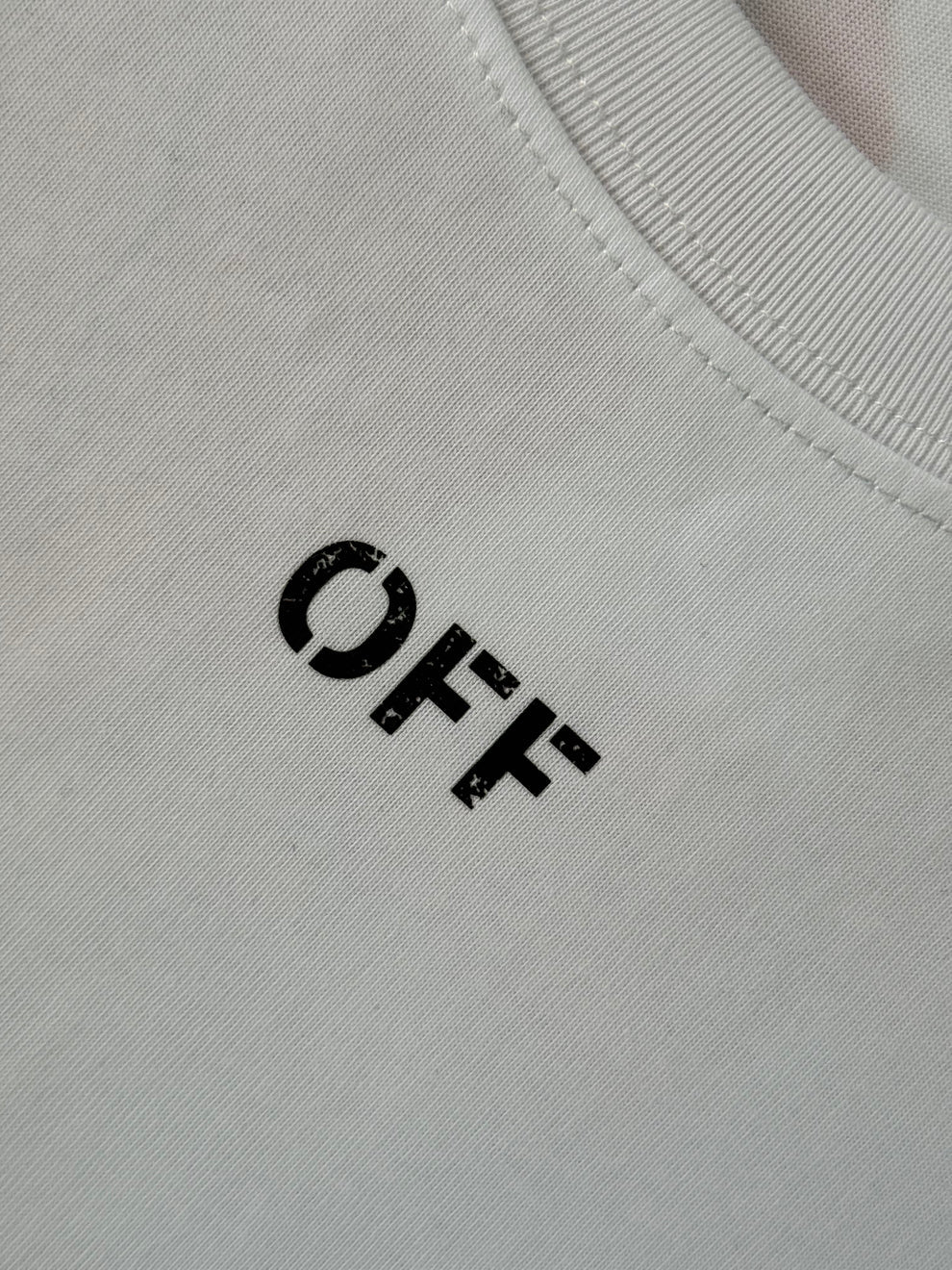 Playera Off White
