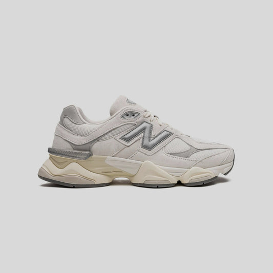 New Balance 9060 Blanco Crudo