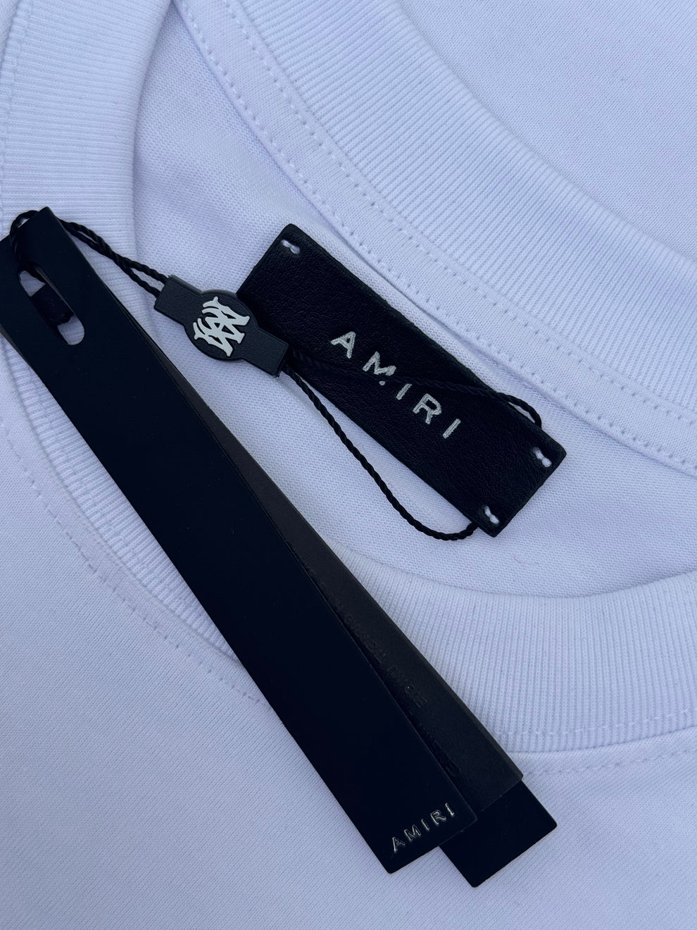 Playera Amiri