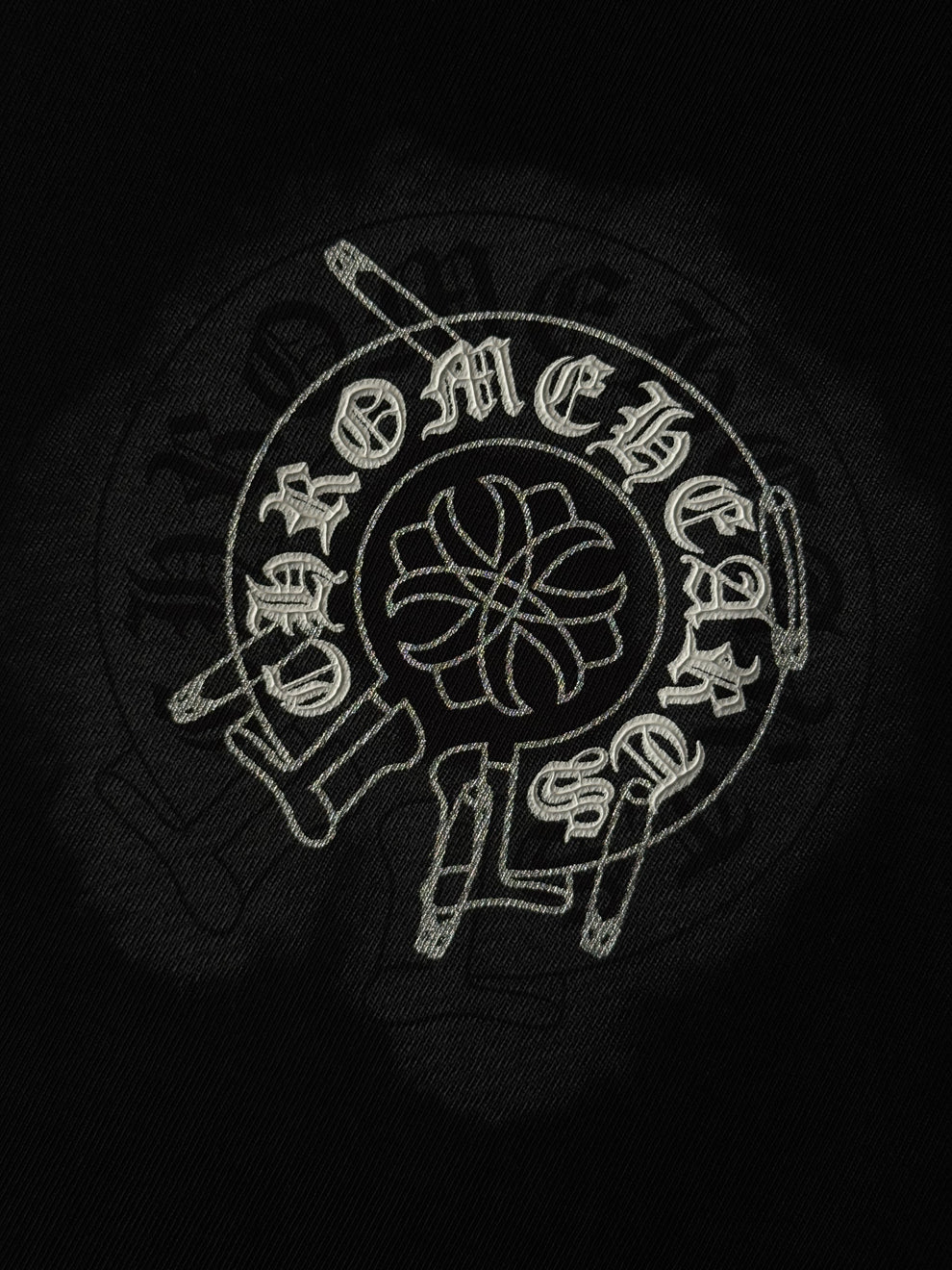 Logo Con Mancha Blanca Chrome Hearts