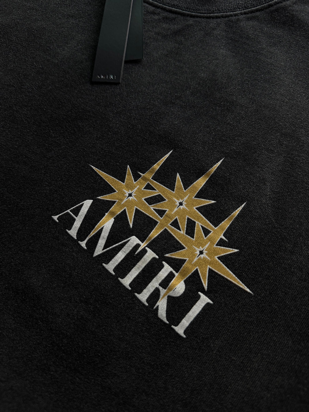Playera Amiri