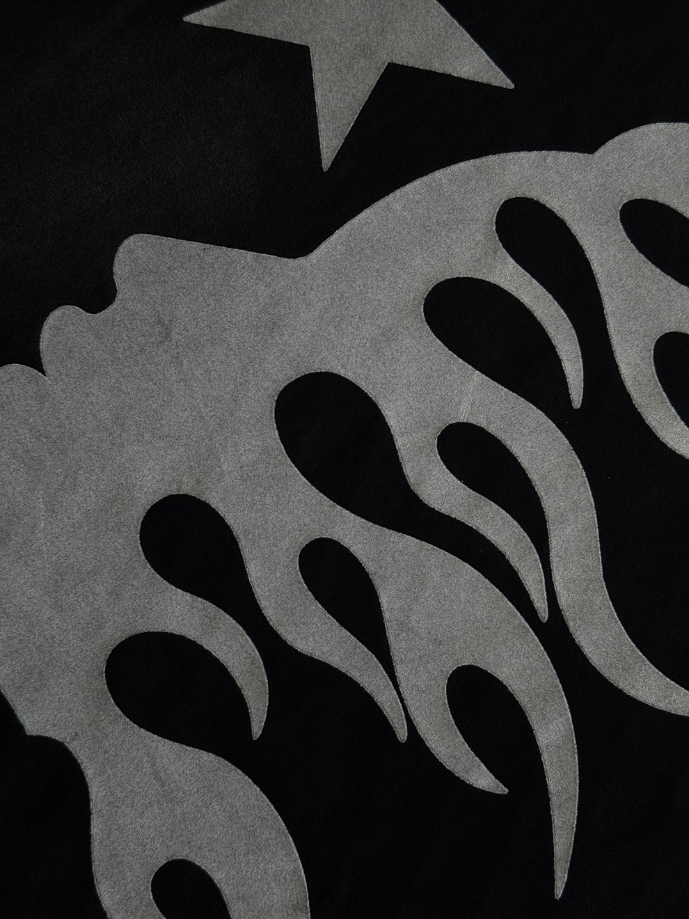 Playera Hellstar Negra Con Blanco