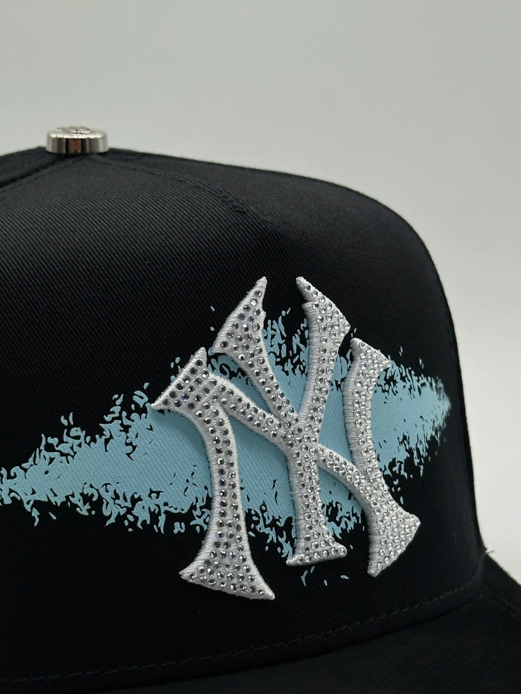 GORRA BIGG BOSS // NEW YORK TIFANI