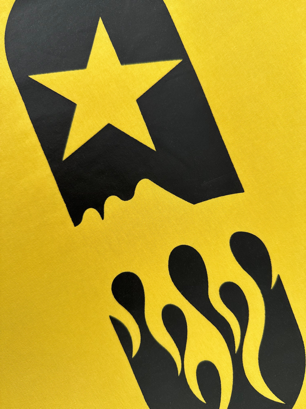 Playera Hellstar Solar Yellow