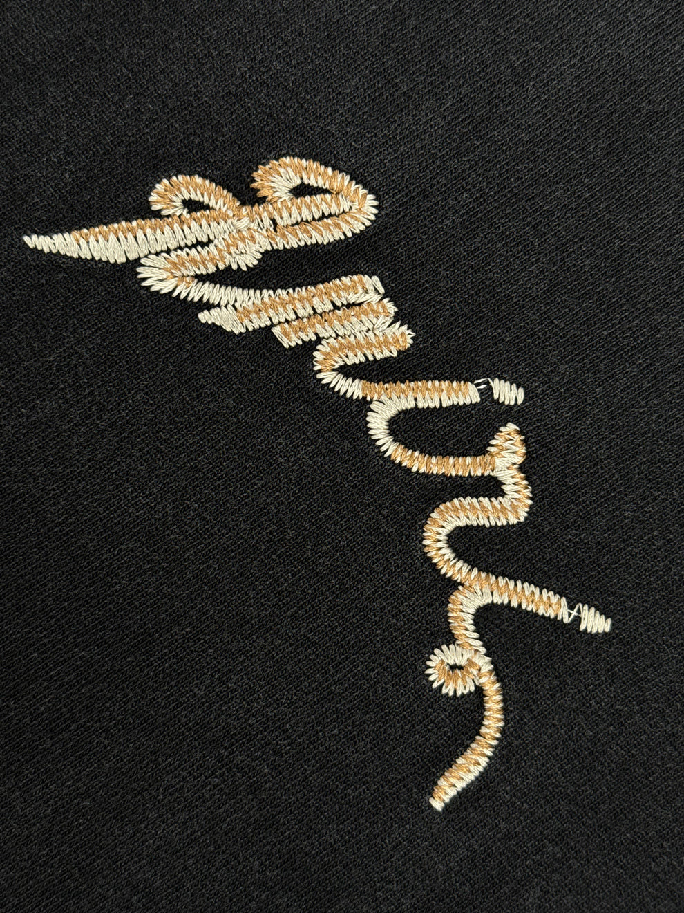 Playera Amiri