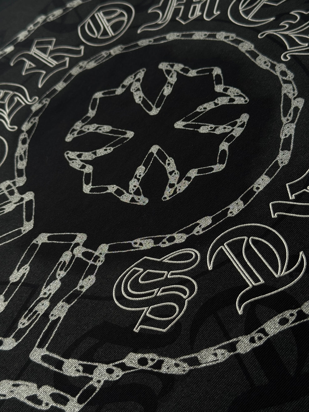 Logo Con Mancha Blanca Chrome Hearts