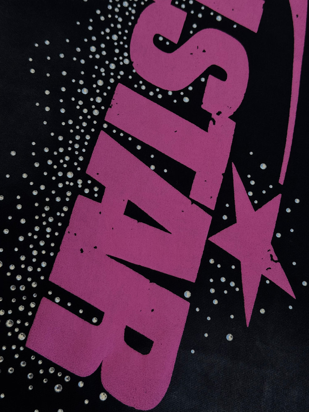 Playera Hellstar Negro Con Rosa y Brillos