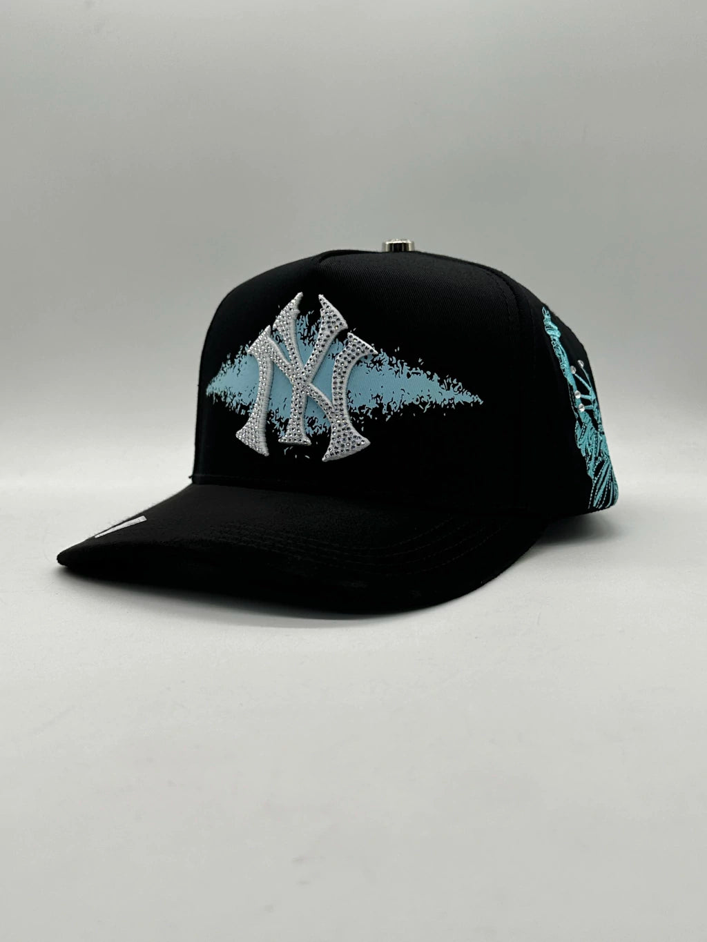GORRA BIGG BOSS // NEW YORK TIFANI