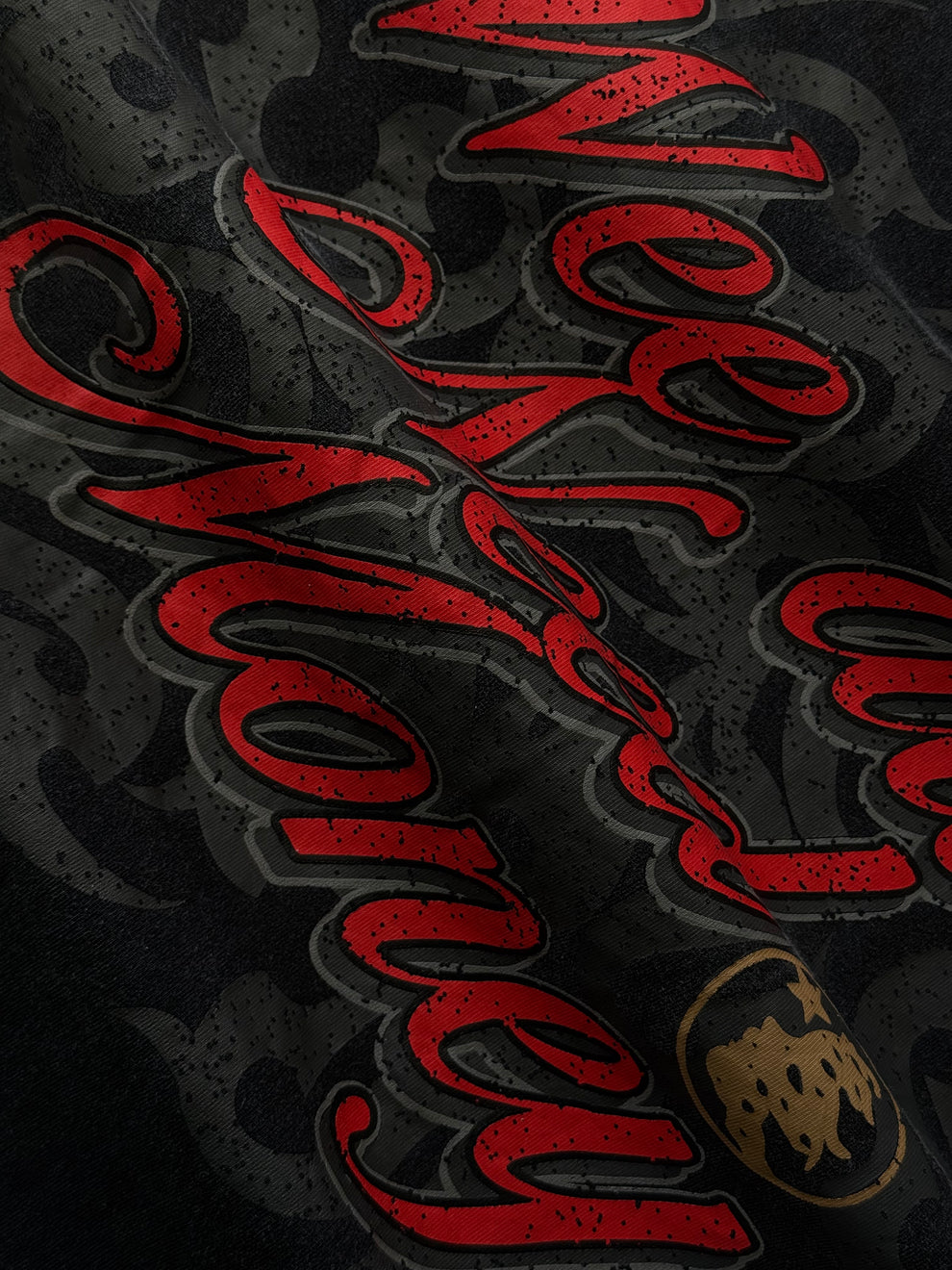 Playera Hellstar Wee all Need Money